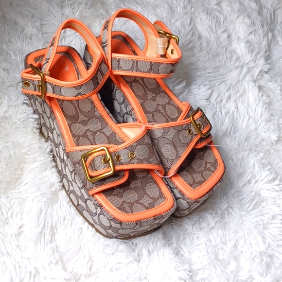Coach Shoes - Coach Noelle Sandal In Signature Print Brown &  Orange Size 8.5 B NEW